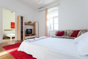 RedCoral-apartment in city center