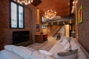 Green Moon-Emme Loft