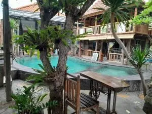 Sunrise Lodge & Lounge - Sukasada