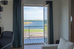 Apartment with Balcony room in Hotel Oosterschelde