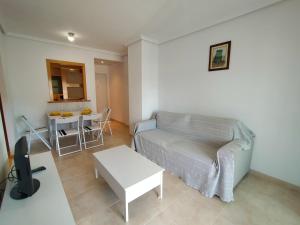 ACV - Jardines del Mar III-2ª linea planta 3 Sur