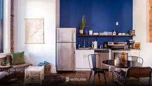 Central Urban Flat - Near the Best of Covington - Cold Spring