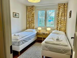 Old Town 2-Bedroom Apartment Sienny Market Square by Stayly