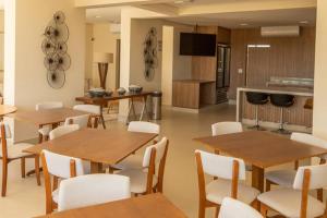 Studio moderno, piscina, academia, área de lazer!