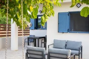 Blu Fiore - Pigadhákia