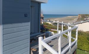 Maisons de vacances La Falaise Bleue - Vue mer - Plage a pied : photos des chambres