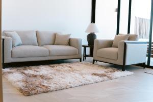 Luxury 3BR Oceanfront Retreat - Pool, Views & Private Beach Access