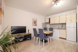 Viva - 2 bedroom apt in city centar