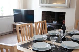 Spacious 3 bedroom Cottage in Whalley