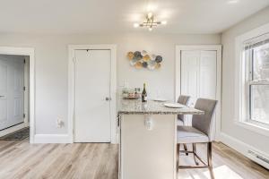 Weymouth Apartment Close to Beaches and Boston!