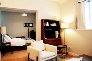 Trendy Studio in Prime South Philly Neighborhood - Lindenwold