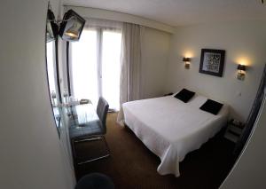 Hotels Noemys Gradignan - ex Cit'Hotel Le Chalet Lyrique : photos des chambres