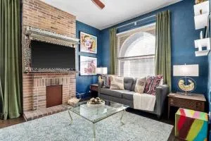 The Chase off Grand Historic Charm in Vibrant Shaw - Broadway