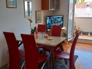 Apartment Harmony - pleasant and comfortable place with a balcony and a secured garage