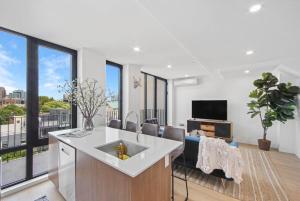 149BK-601 NEW PH 2BR-2Bath Private Rooftop W D