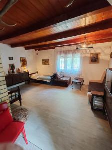 Varljivo leto, Fruska gora