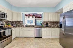 Birds of Paradise - Historic Spanish Estate