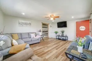 South Bend Home with Gas Grill Near Universities! - Granger