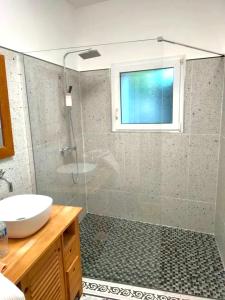 Maisons de vacances Maison de 4 chambres avec jardin clos et wifi a Courthezon : photos des chambres