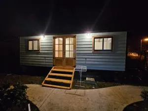 קרון רועים אירוח כפרי - Yonatan