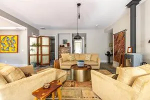 The Poet's House, Luxury and Solitude on 100 acres - Hamptonville