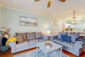 Seas the Day at Magnolia Place