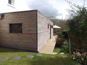 Charmante maison avec jardin à Guidel, proche nature