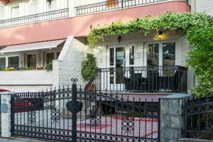 Apartments Ivona