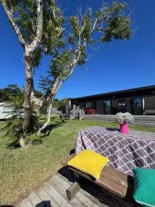 Beach holiday - private setting. - Whiritoa