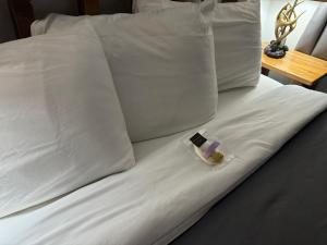 Deluxe Queen Room room in Kootenai Valley Motel