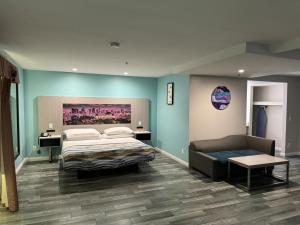 King Room room in Wave Hotel Manhattan Beach