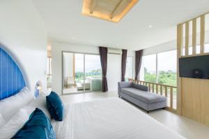 Costa Village Jacuzzi Bangsaray