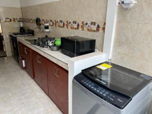 Hermoso apartamento cerca al aeropuerto!