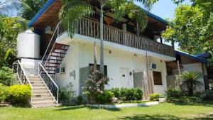 La Vida Hostel Samal Island