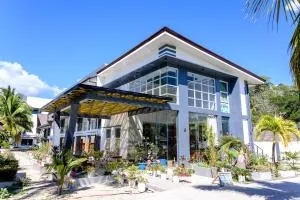 D' Elmer's Resort and Convention Hotel - Dinadiwan