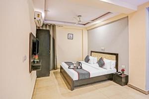 Townhouse Zodiac Near Botanic Garden of Indian Republic