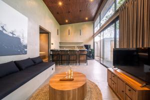 NEW! Villa Damai, Uluwatu