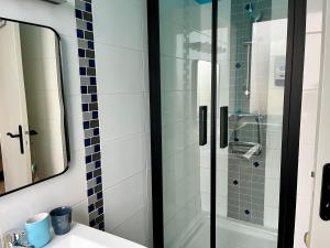 B&B / Chambres d'hotes L'Atelier de Mezareun : photos des chambres