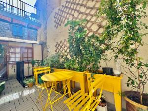 Au Croco fleuri, 50m des arènes, terrasse