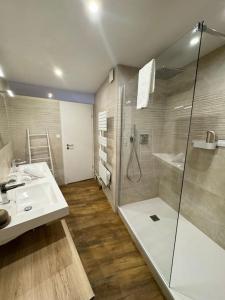 Appartements Les pensees D'Anne & Marie 2/4 Personnes : photos des chambres