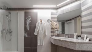 Connected Rooms room in Athens Cypria Hotel