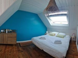 Maisons de vacances Holiday Home in Primel near Sandy Beach : photos des chambres