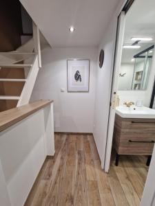 Appartements LE PETIT TRIPLEX DES CARMELITES -COEUR HISTORIQUE : photos des chambres