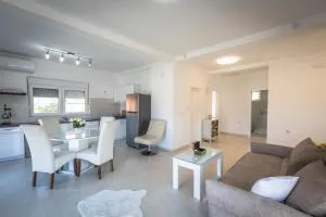 Villa Luca Christo - 诺弗多伊兰