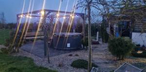 Tęczowy Domek - Balia z hydromasażem