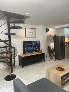 Saphir Townhouse 5 to 6 pax rooftop terrace, Cavite - Malagasang Primero