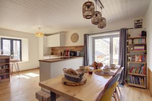 Maisons de vacances L-oree du Mezenc et son bain nordique privatif : photos des chambres