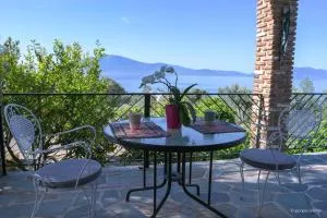 Nerotrivia Villa - Ocean Panorama and Lush Gardens - Skála