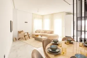 Luxury Duplex House vlakbij strand met rooftoppool - Ghdar Defla