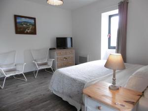 Mas les Dolmens Chambres et table dhôtes